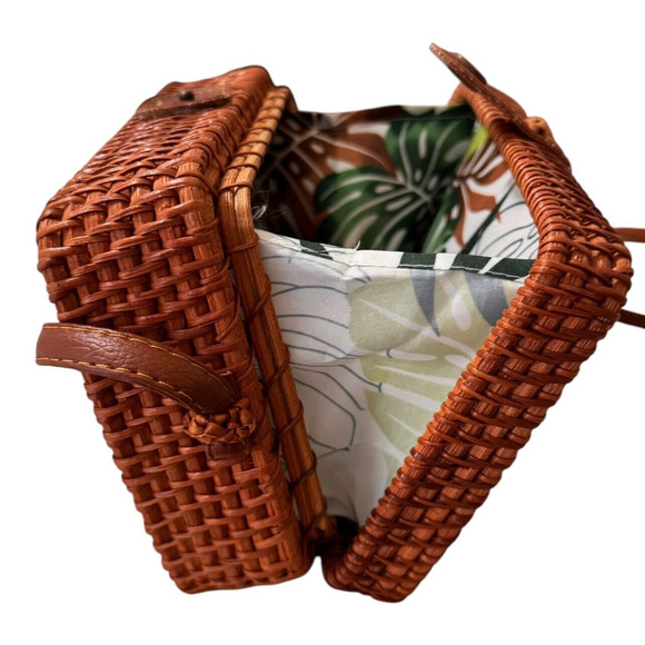 NEW Rattan Woven Crossbody Shoulder Bag Rectangle Snap Close Expressions NYC - Picture 11 of 11